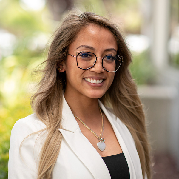 Jennifer Sampayan